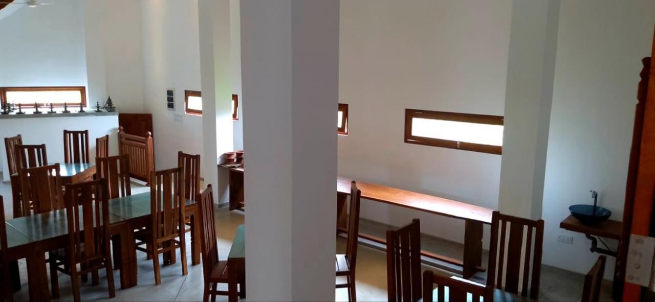 Hotel Samaraana à Ahangama Extérieur photo