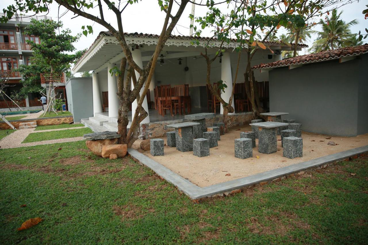Hotel Samaraana à Ahangama Extérieur photo
